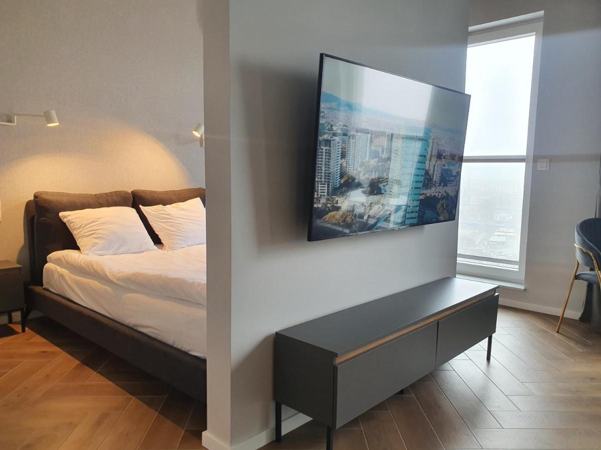 15 Pietro Sokolska 30 Towers Apartments - New- Lux- Parking- Sauna- Gym- And Good View From 15Th Floor Katowice Bagian luar foto